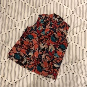 Floral shell with tie